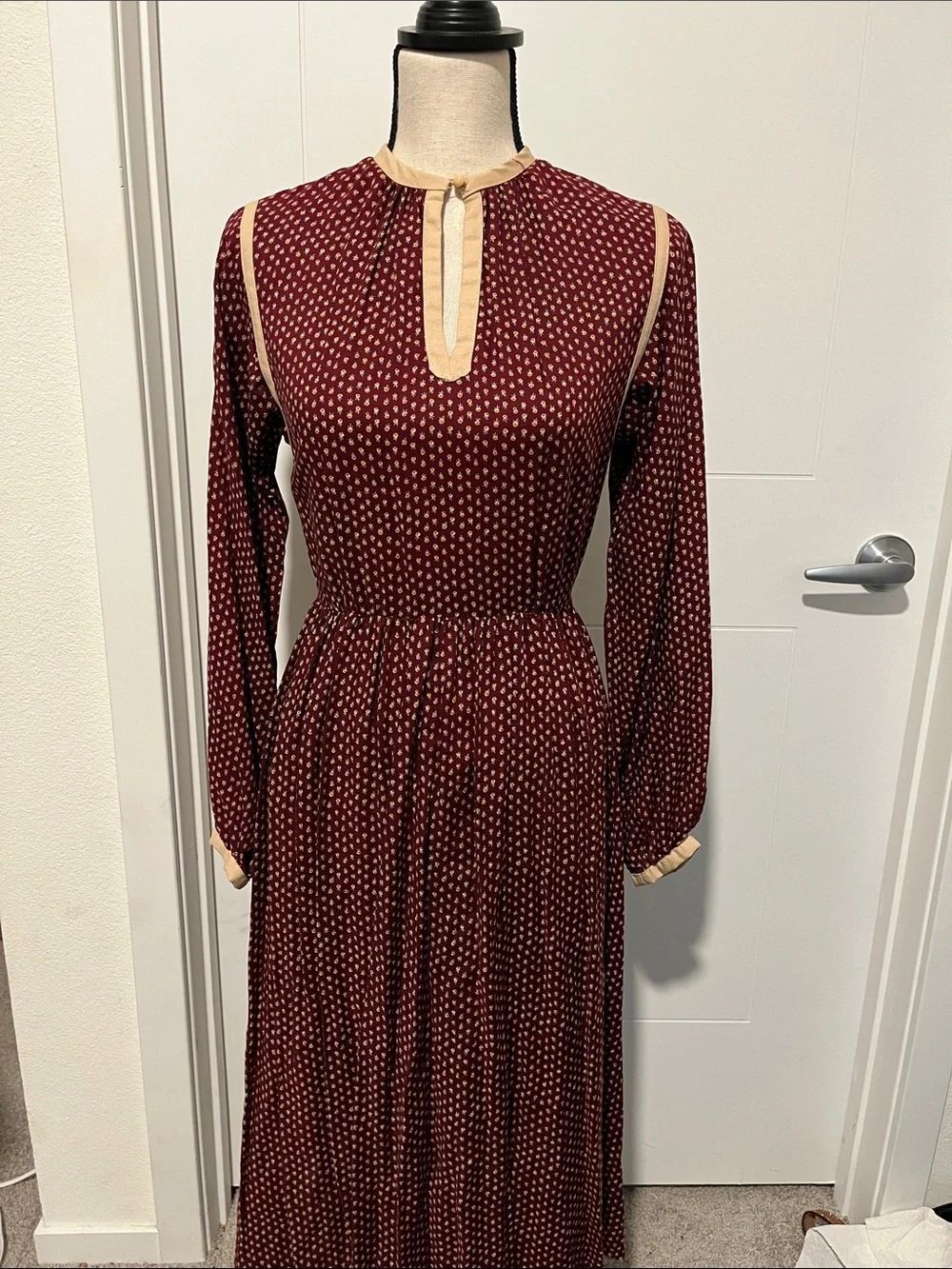 Vintage Brown Floral Design Prairie Bohemian Front Keyhole Dress Cottagecore